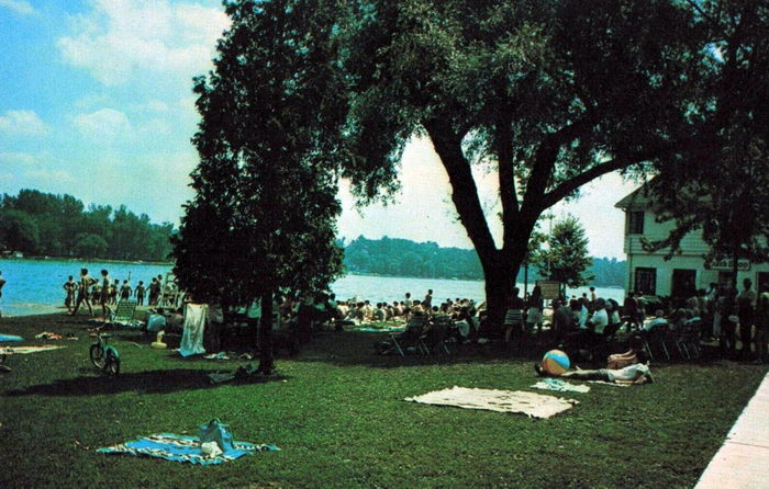 Gull Lake Ministries (Gull Lake Bible Conference) - Vintage Postcard (newer photo)